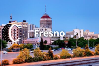 Foto de la ciudad de Fresno a lo lejos. ¿buscas una llantera en Fresno?