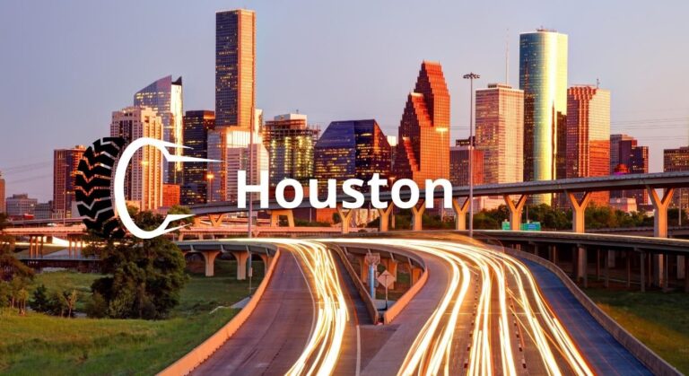 Foto de la ciudad de Houston a lo lejos. ¿buscas una llantera en Houston?